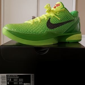 Nike Kobe (Grinch)